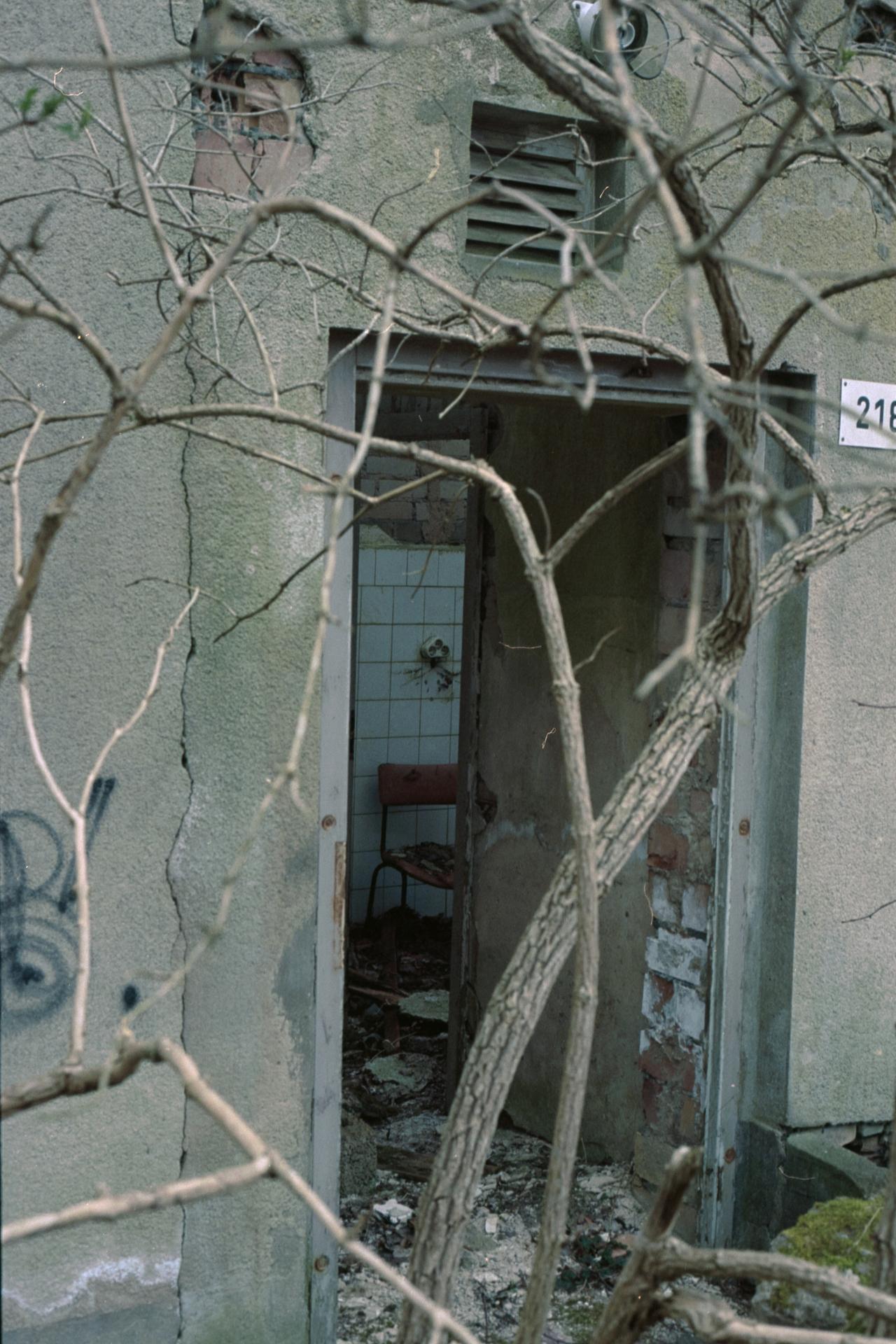 Thumbnail /2022 Brandenburg/Fürstenberg/Abandoned Tür.jpg